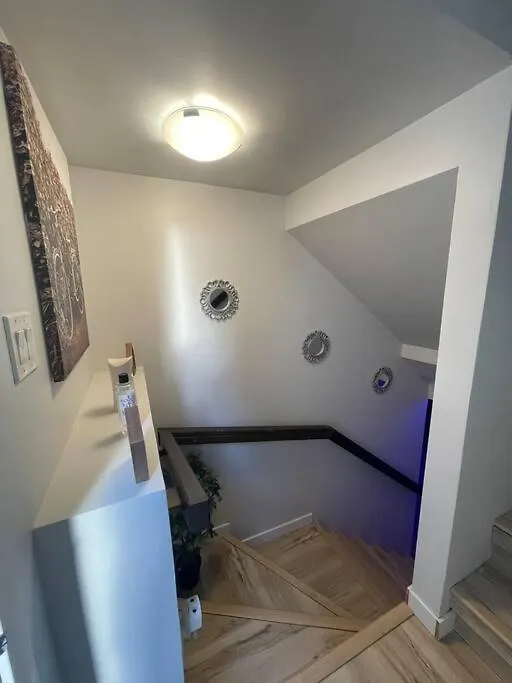 Fully Furnished Cozytwo Bedroom Γουίνιπεγκ Καναδάς