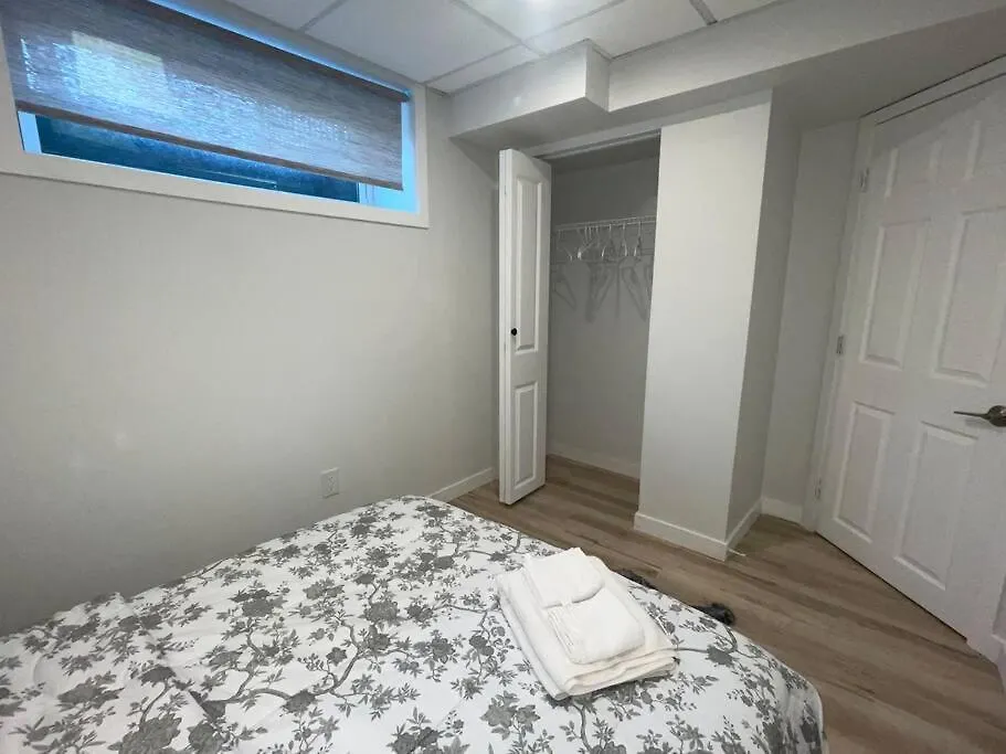 Σπίτι διακοπών Fully Furnished Cozytwo Bedroom Γουίνιπεγκ