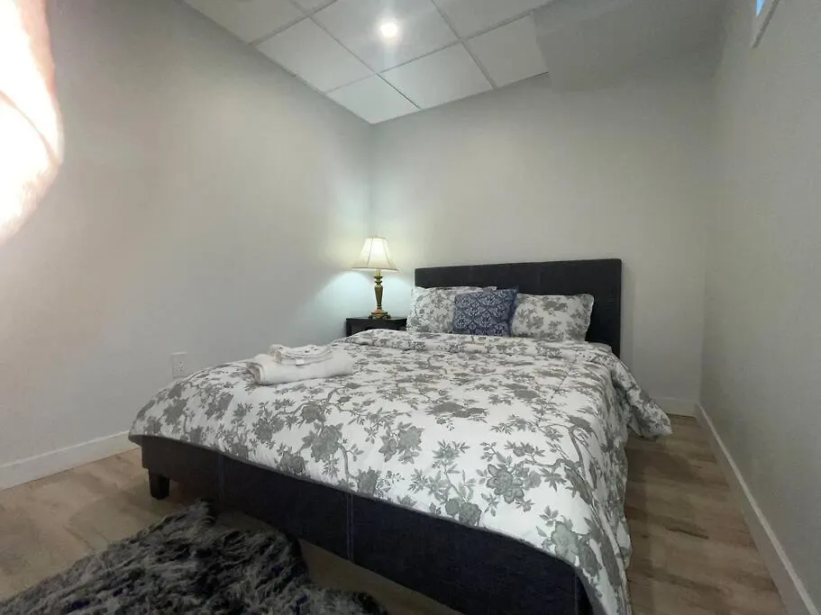 Σπίτι διακοπών Fully Furnished Cozytwo Bedroom Γουίνιπεγκ