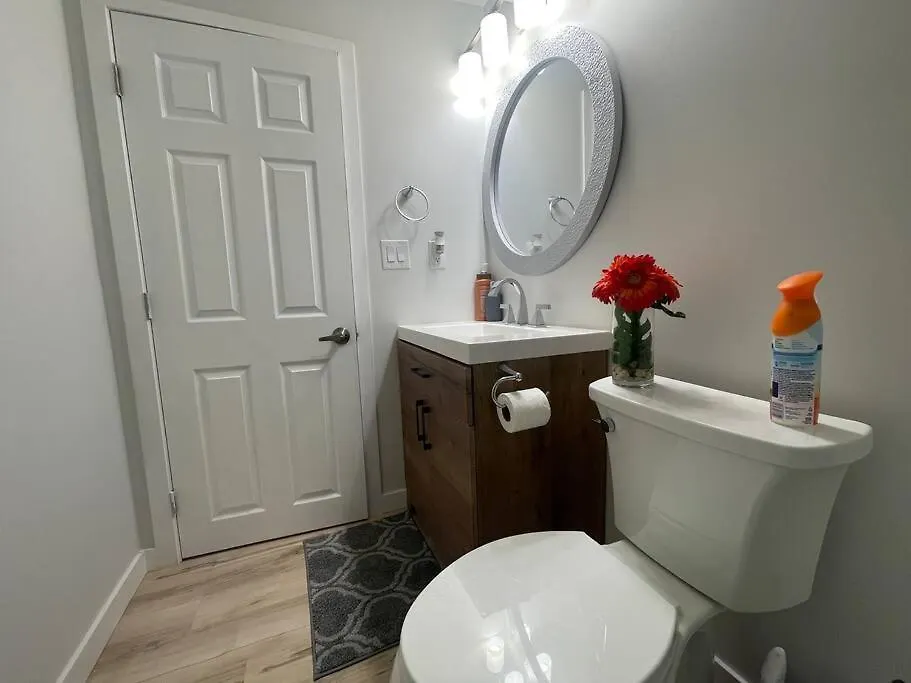 Σπίτι διακοπών Fully Furnished Cozytwo Bedroom Γουίνιπεγκ Καναδάς